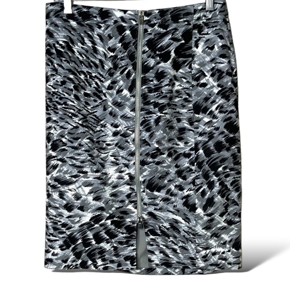 TALBOTS Petites 100% Cotton Black / Grey Watercolour Print Pencil Skirt Sz 6P - Picture 1 of 8